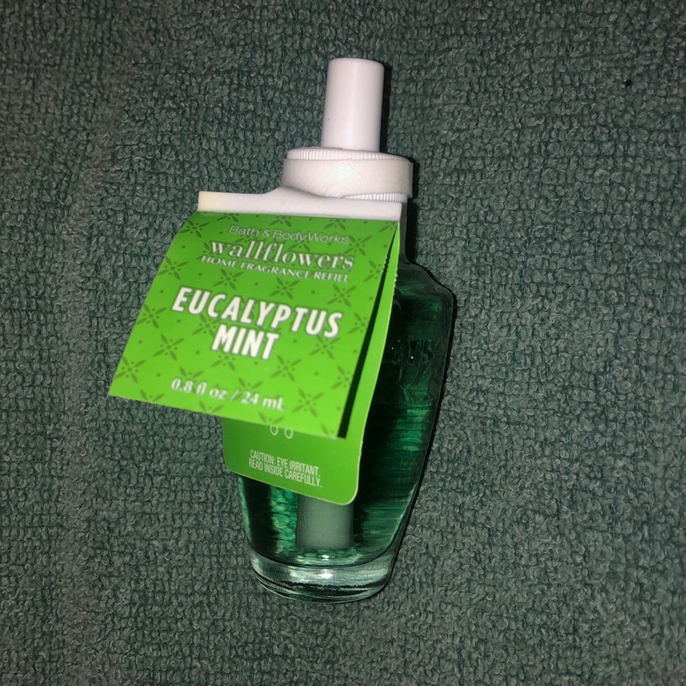Bath and Body Works Eucalyptus Mint wallflower refill